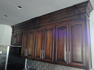 Custom kitchen glazing cabinets